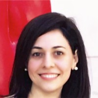 Headshot of Sara Yazdi.